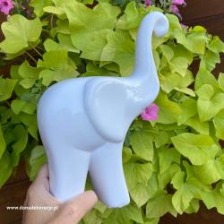 Słoń z podniesioną trąbą, ceramiczny, 28cm