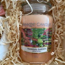 Zestaw prezentowy z produktami Yankee Candle, duża świeca i wosk Tranquile Garden