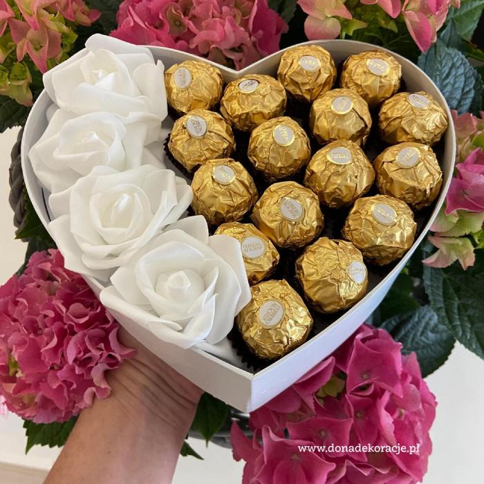 Serce z czekoladkami, box z Ferrero Rocher